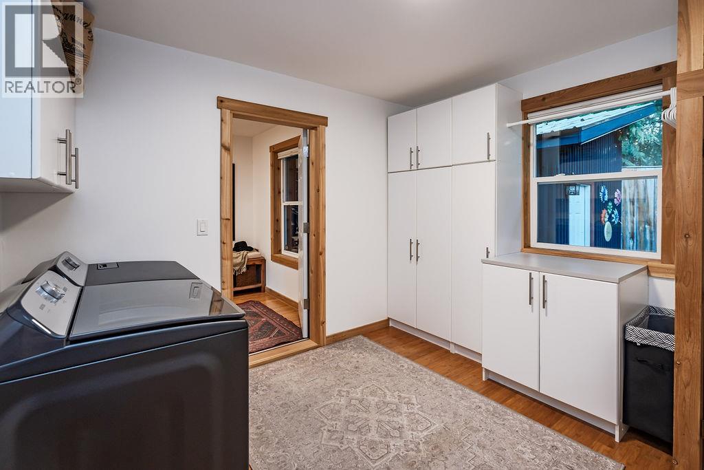 790 & 794 LEWIS Road, Harrop