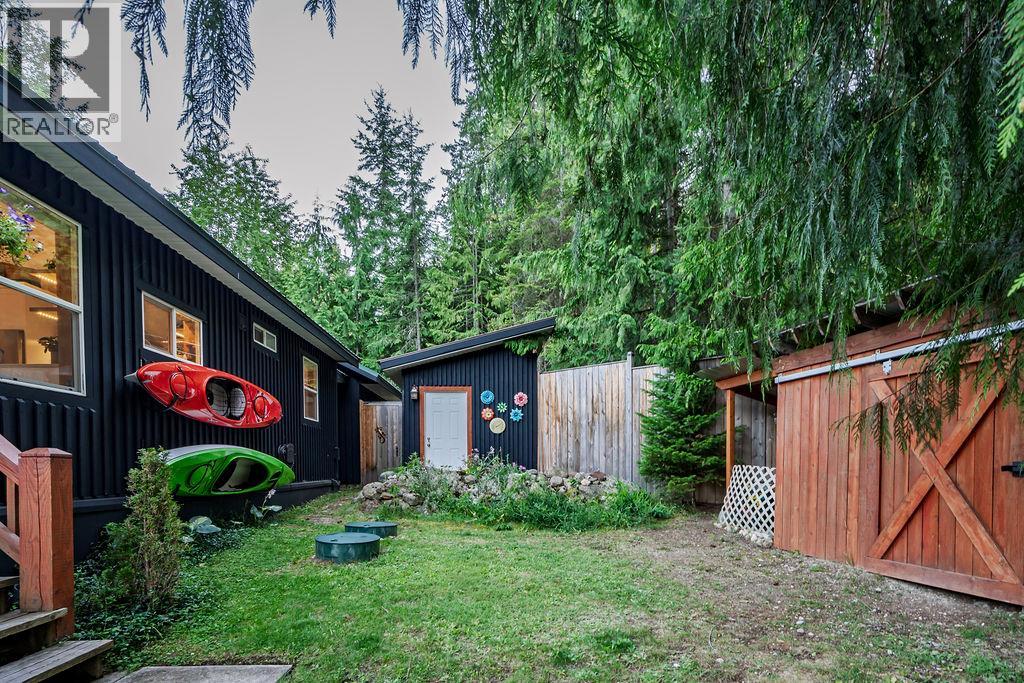 790 & 794 LEWIS Road, Harrop