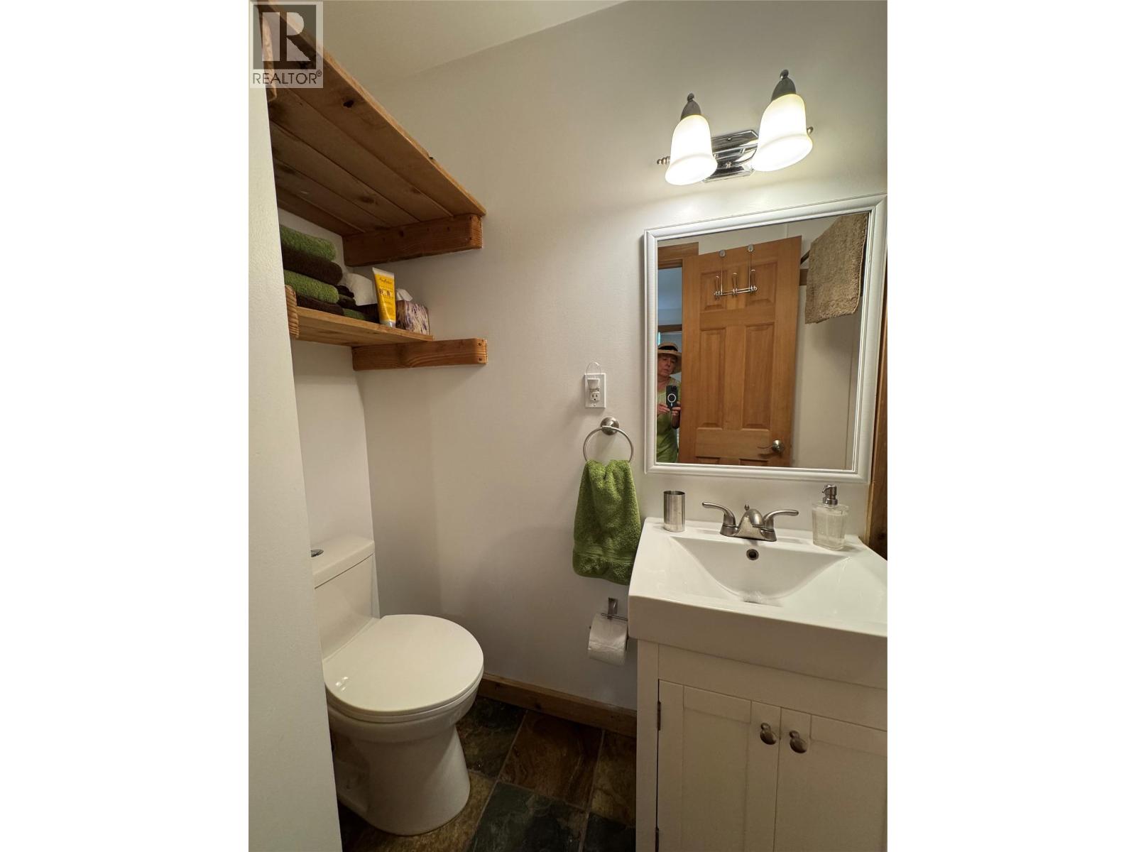 790 & 794 LEWIS Road, Harrop