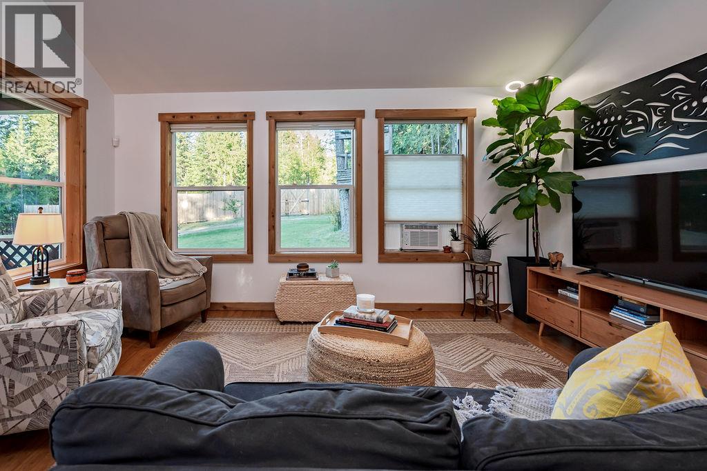 790 & 794 LEWIS Road, Harrop