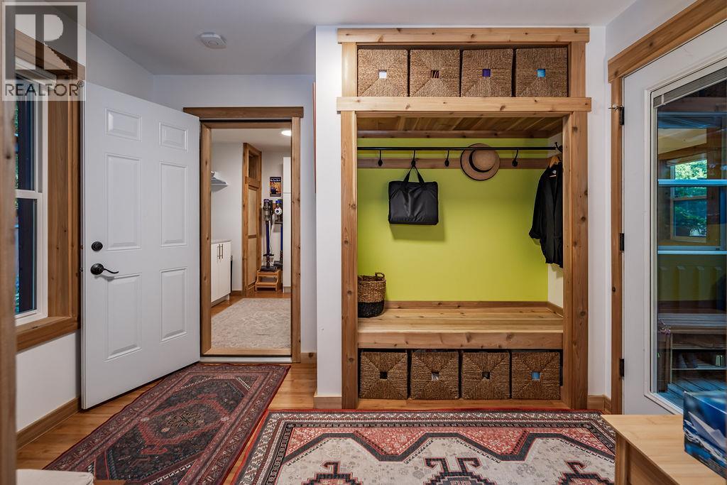 790 & 794 LEWIS Road, Harrop