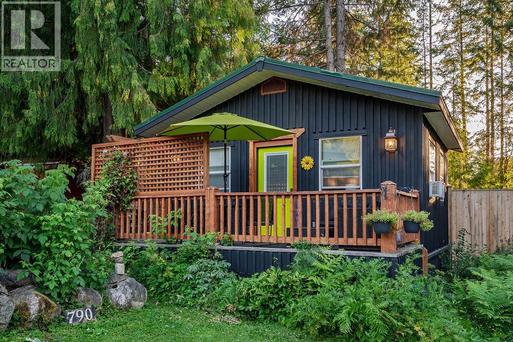 790 & 794 LEWIS Road, Harrop