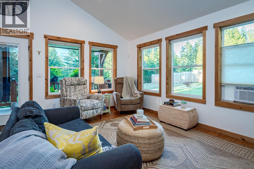 790 & 794 LEWIS Road, Harrop