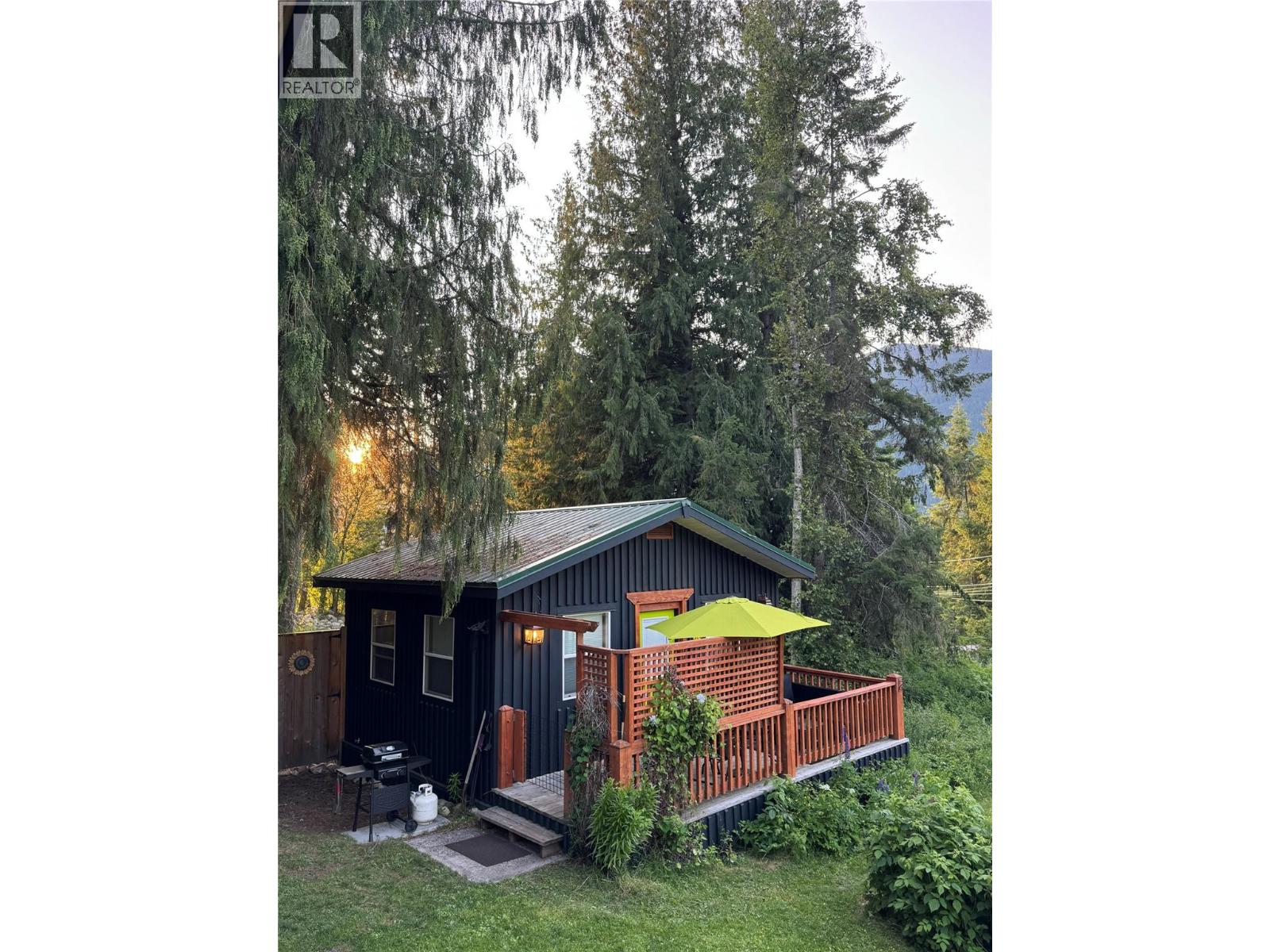 790 & 794 LEWIS Road, Harrop