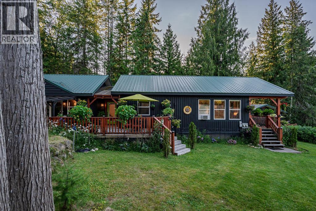 790 & 794 LEWIS Road, Harrop