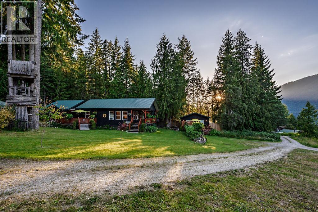 790 & 794 LEWIS Road, Harrop