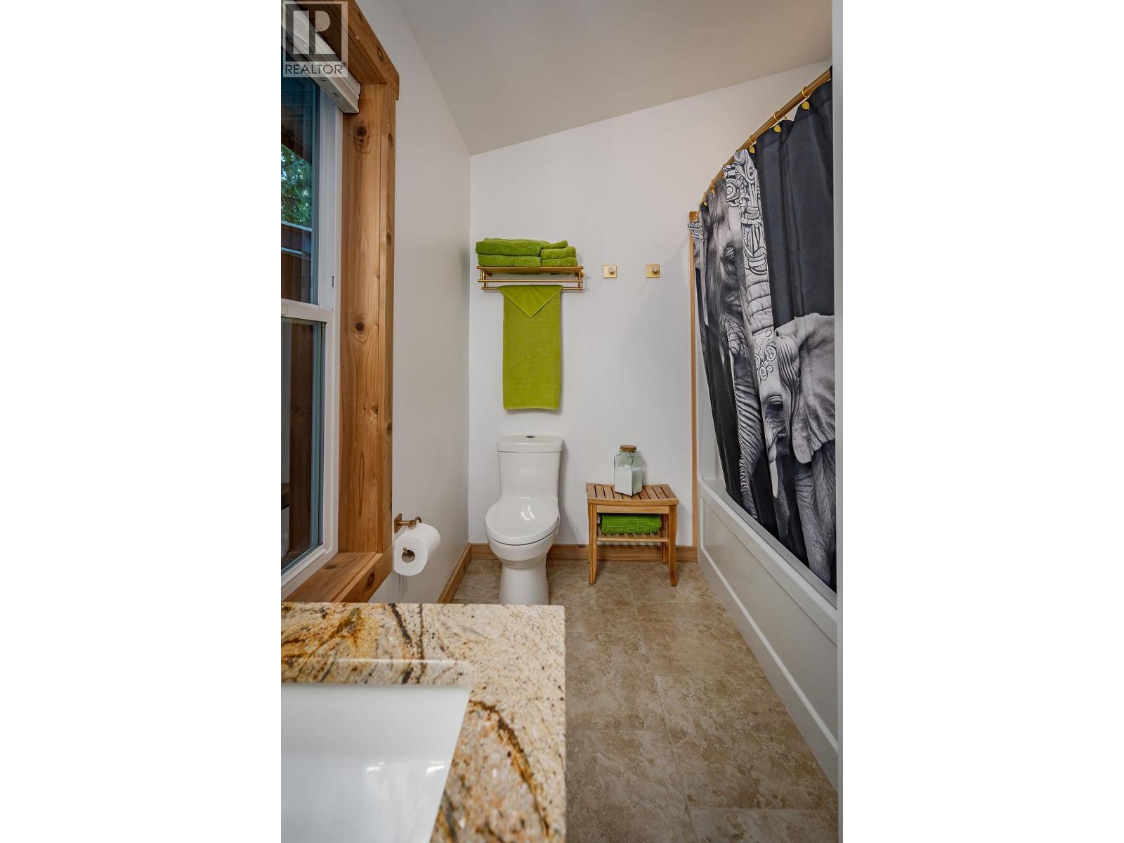 790 & 794 LEWIS Road, Harrop