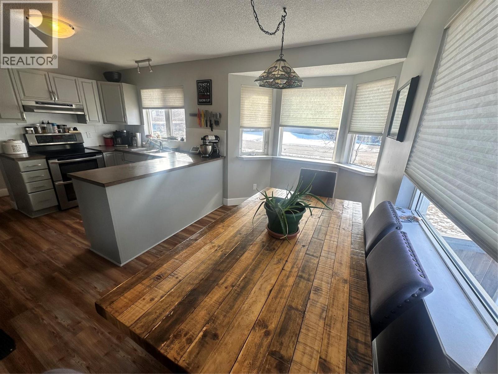 4112 52A Place NE - 4