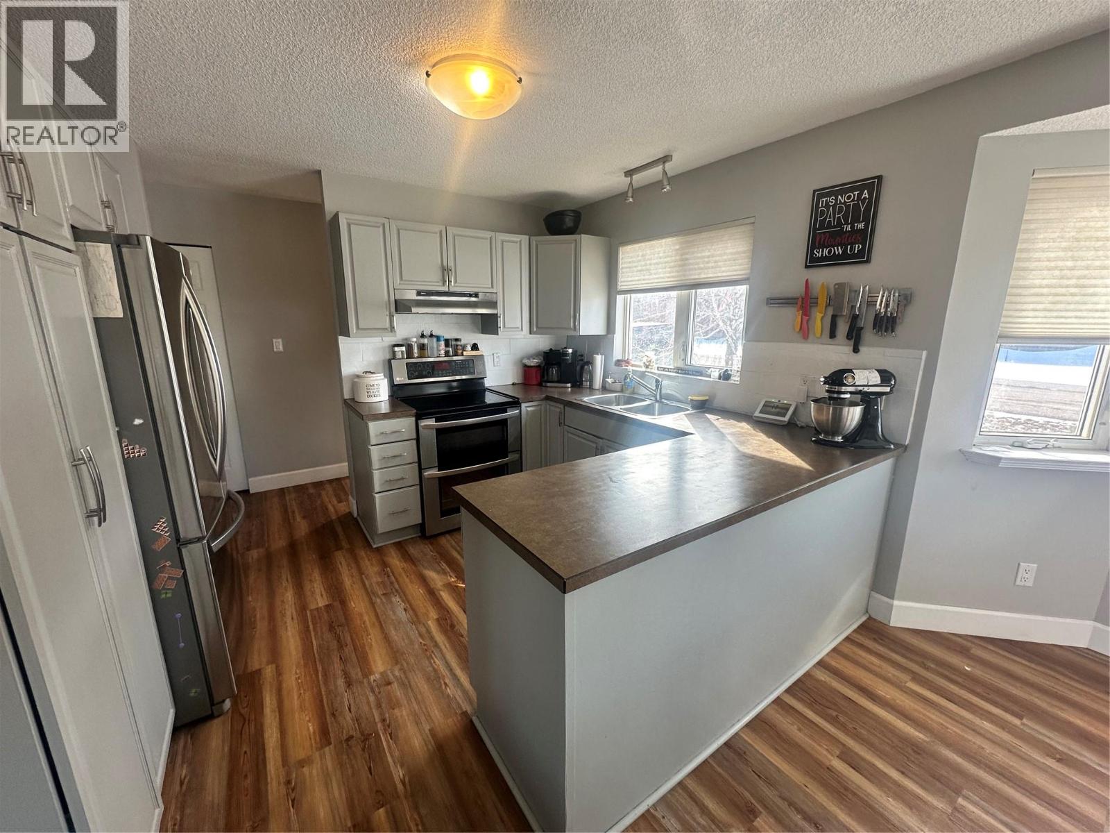 4112 52A Place NE - 3