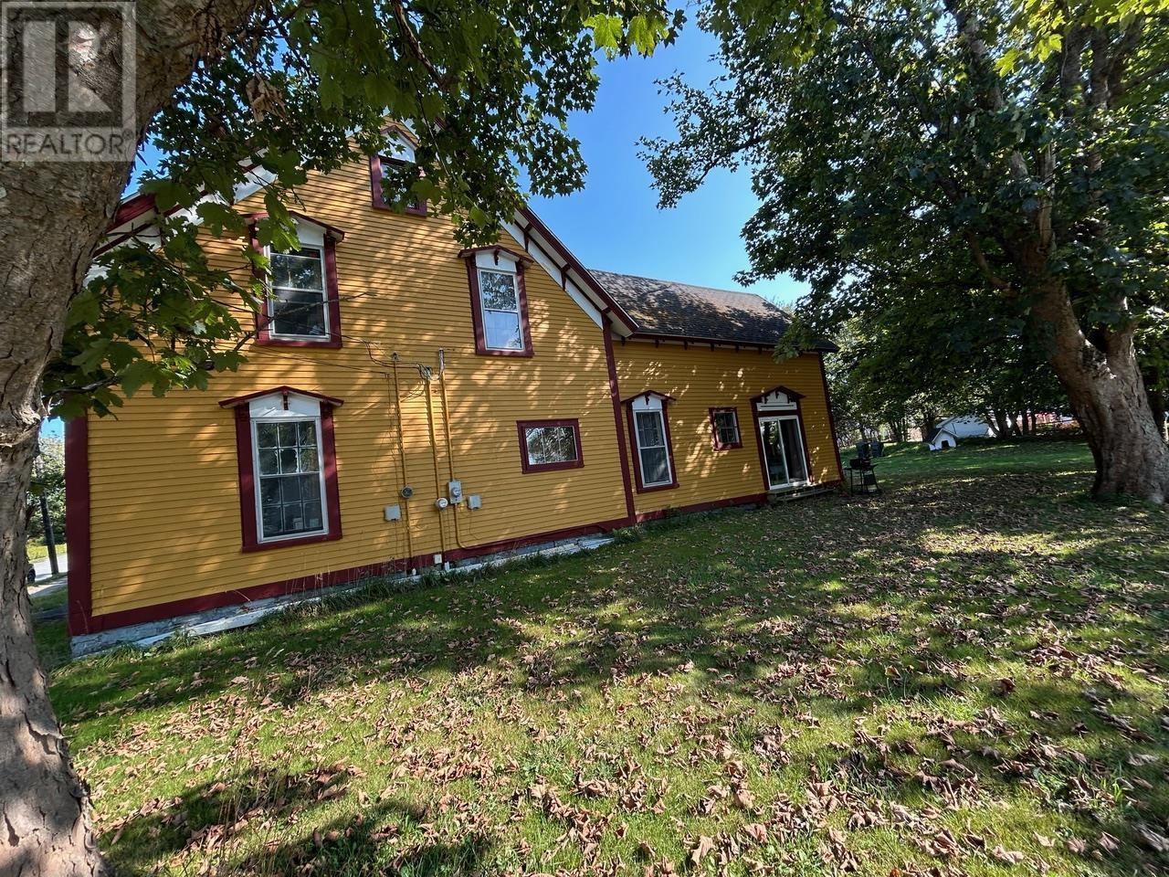 Property 2 of 10 of 9 Elm Street