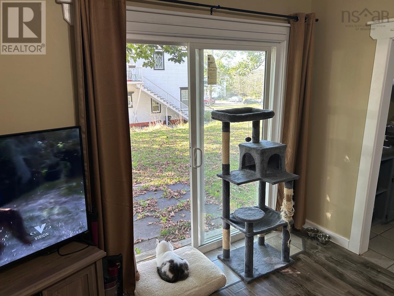 Property 8 of 10 of 9 Elm Street