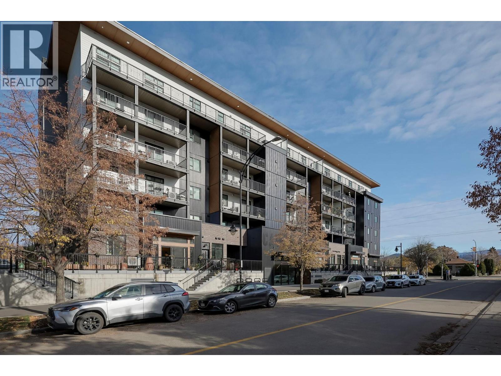 311 660 Cawston Avenue, Kelowna