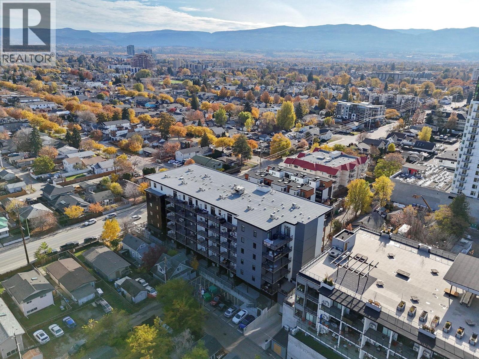 311 660 Cawston Avenue, Kelowna
