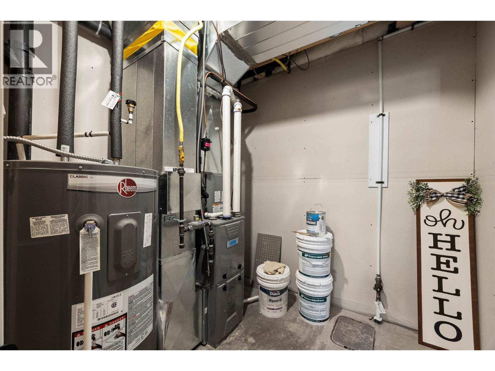 #102 321 CENTRE AVENUE - 25