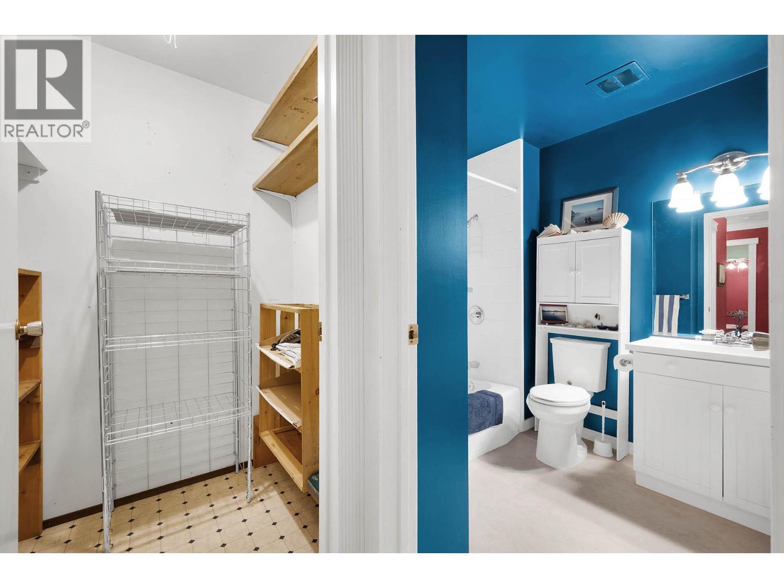 #16 245 PARK DRIVE - 21