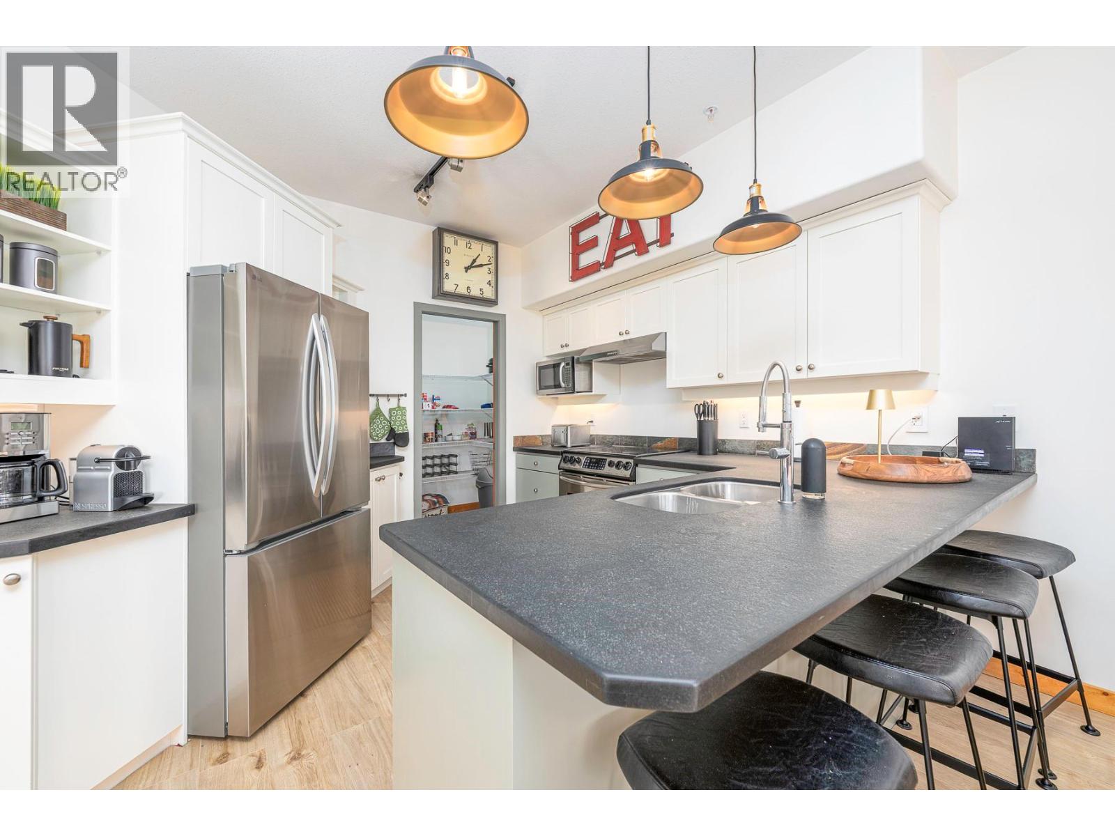 1 229 Kettle View Road, Big White