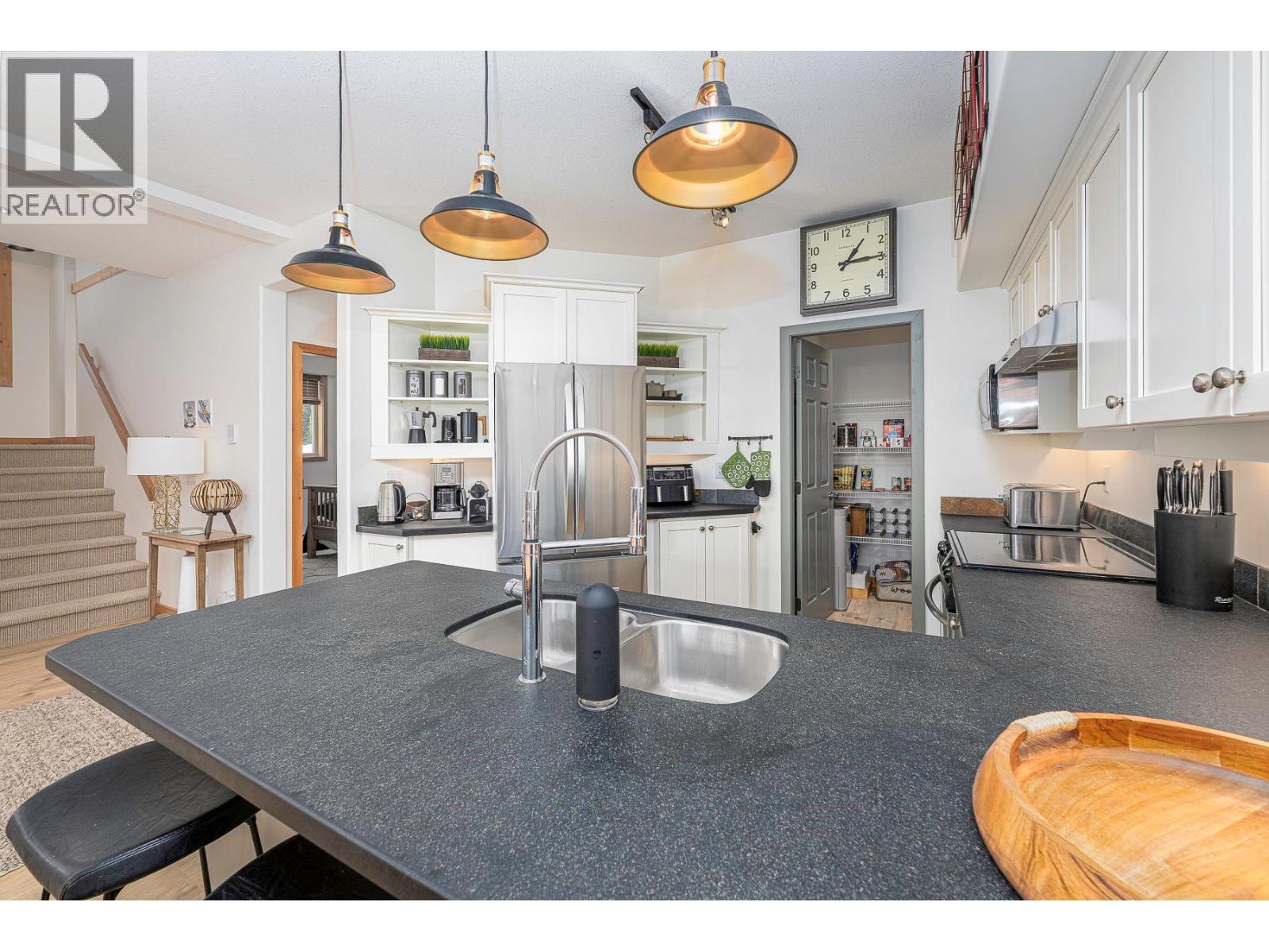 1 229 Kettle View Road, Big White