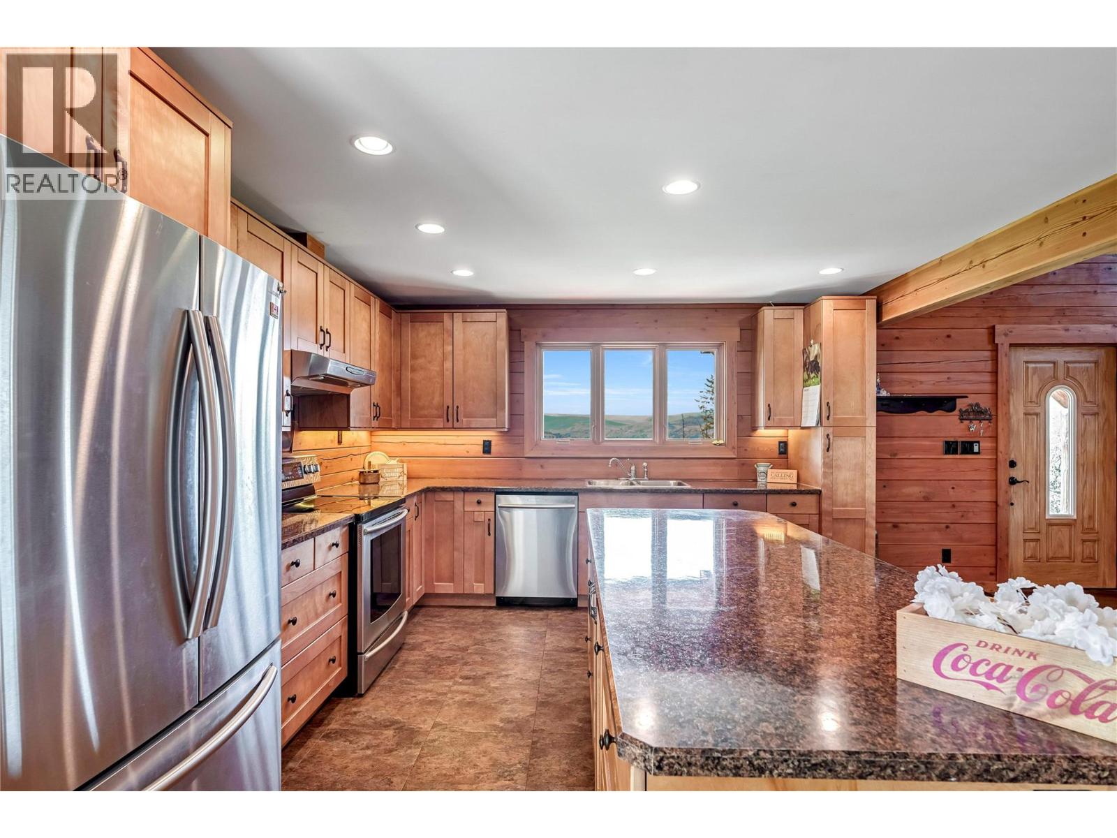 9371 6 Highway - 15