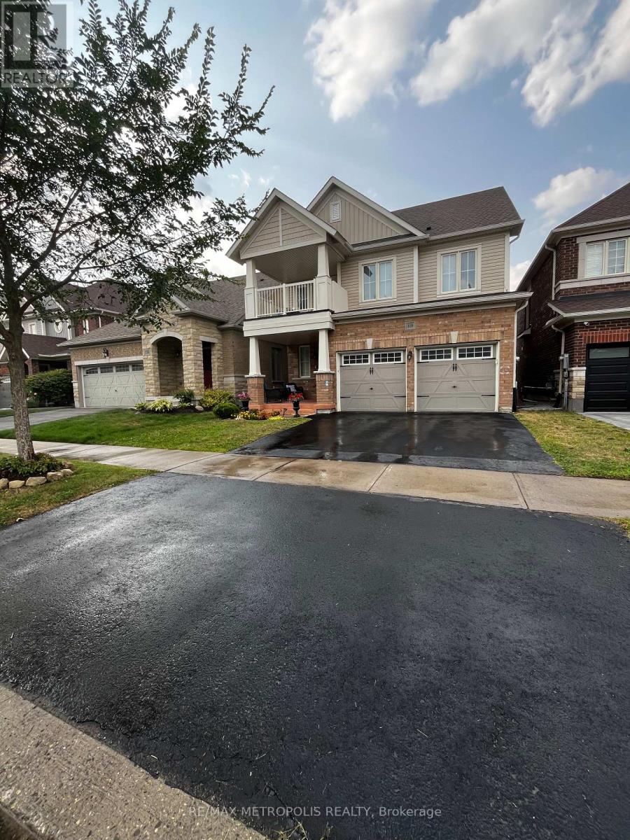 118 CAUTHERS CRESCENT - 44