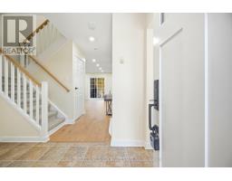 405 Maplegrove Avenue, Bradford West Gwillimbury, ON L3Z1V8 Photo 9