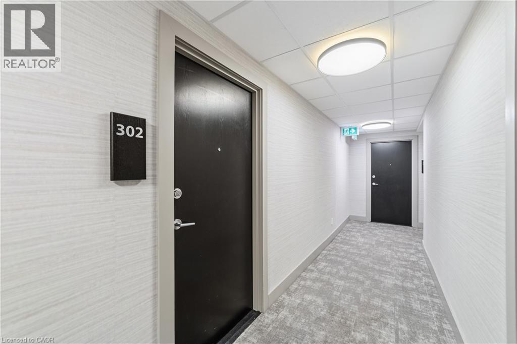 #302 2750 KING STREET - 18