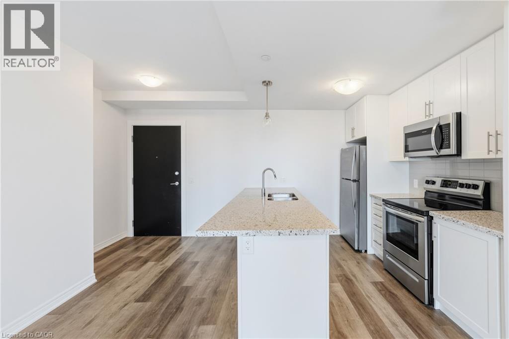 #302 2750 KING STREET - 3