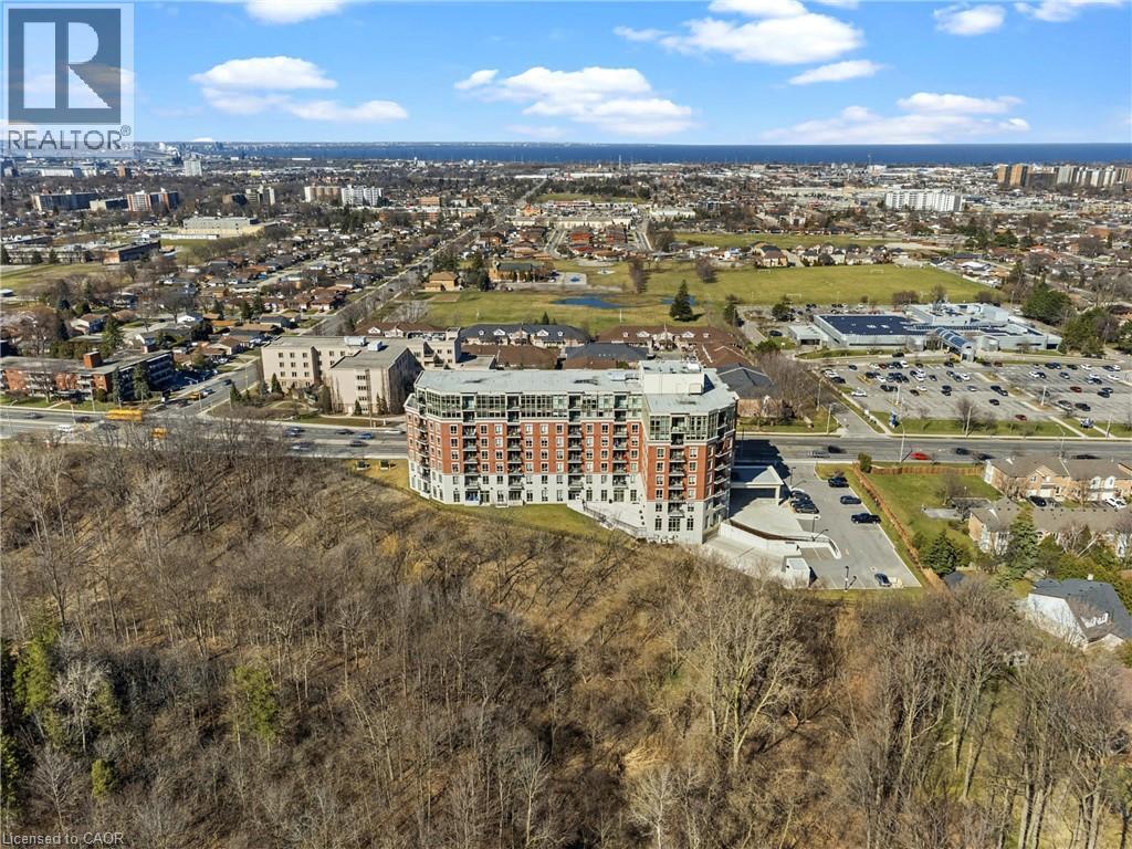 #302 2750 KING STREET - 33