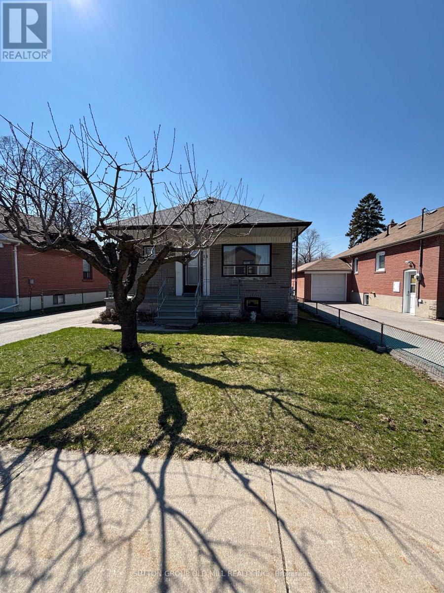 14 ASHMORE AVENUE - 1