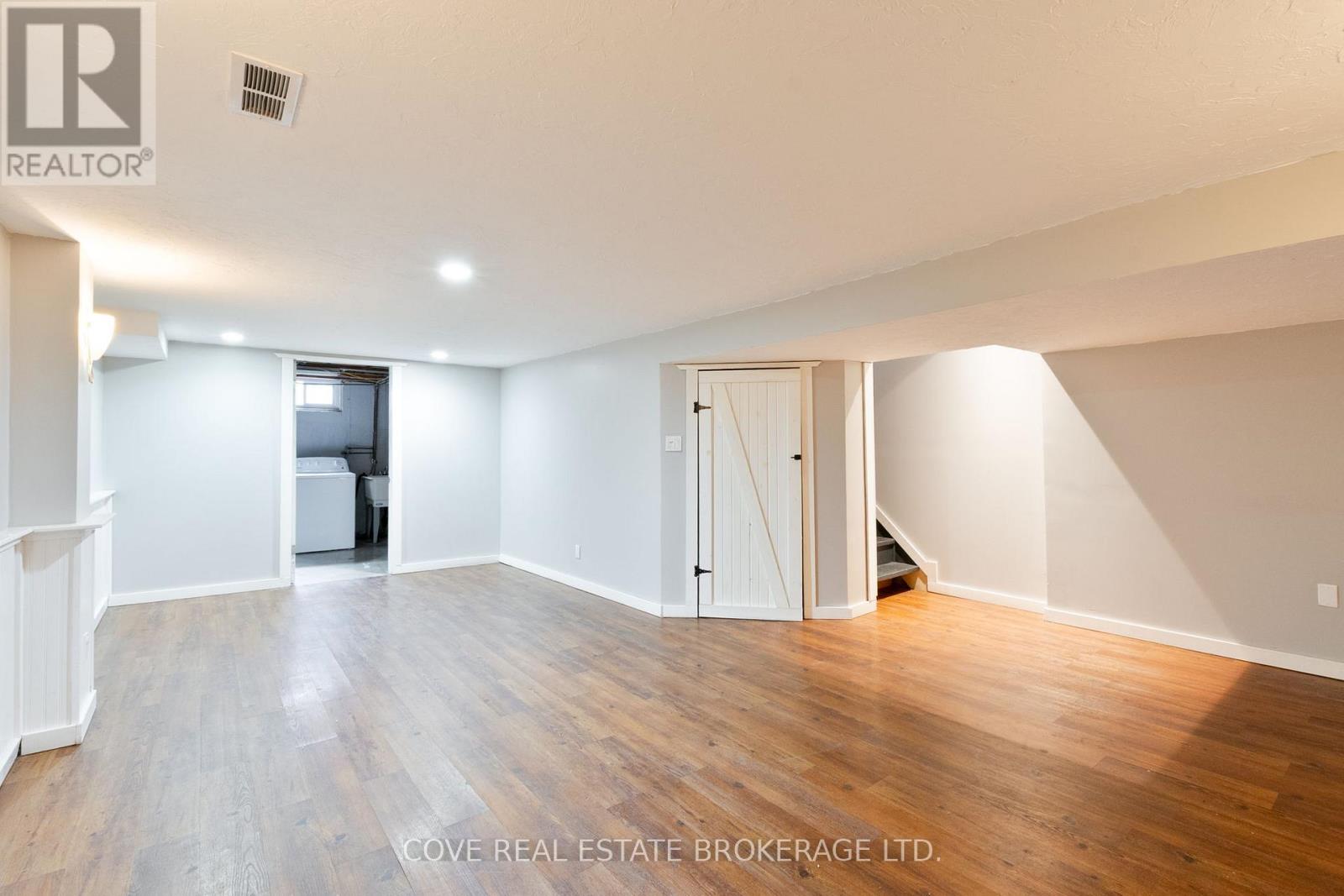 892 NOTRE DAME DRIVE Property Photo