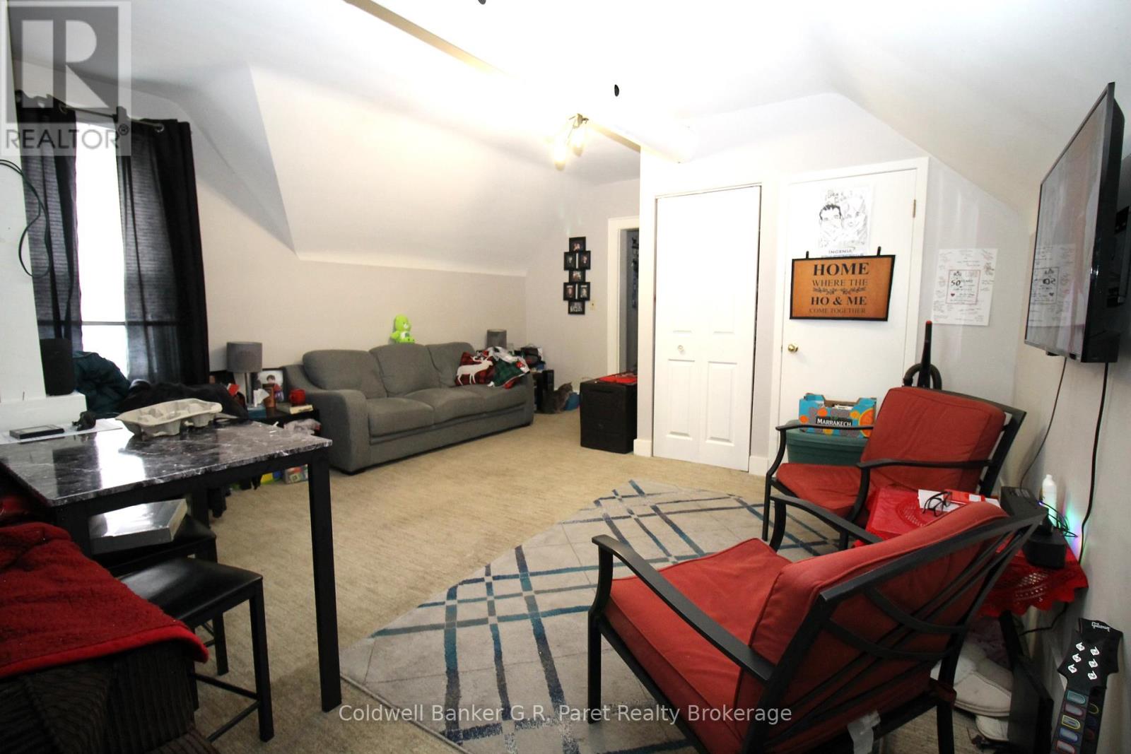 149 MAIN STREET - 6