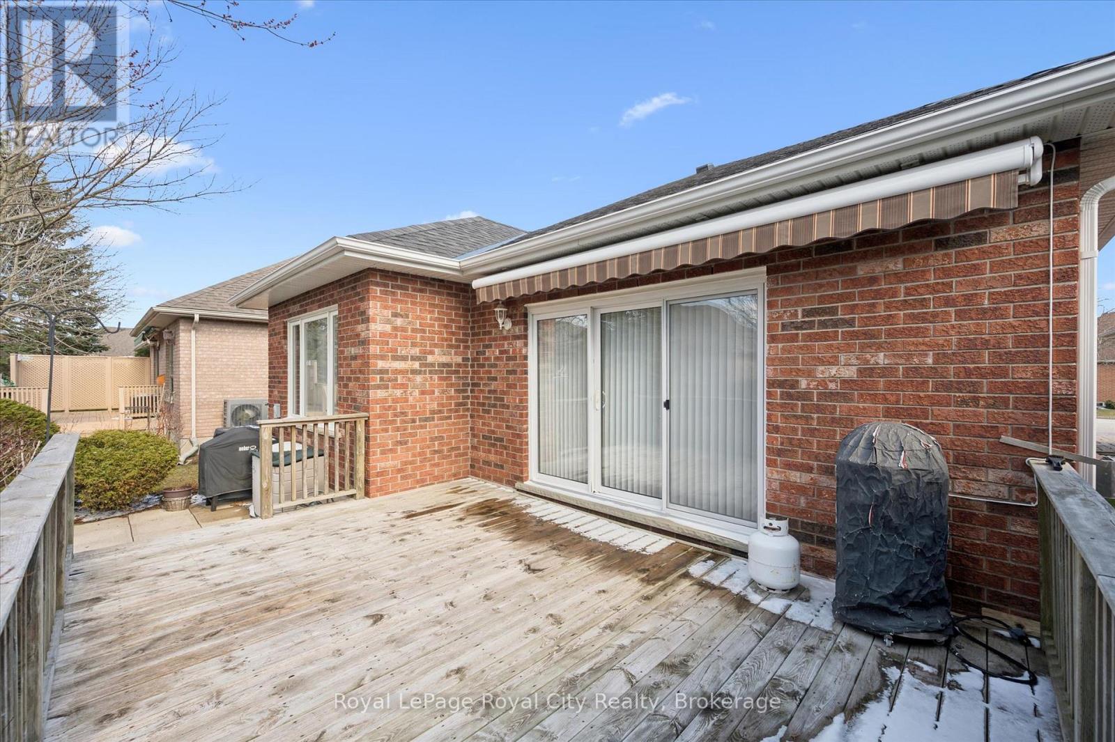 68 BASSWOOD DRIVE - 24