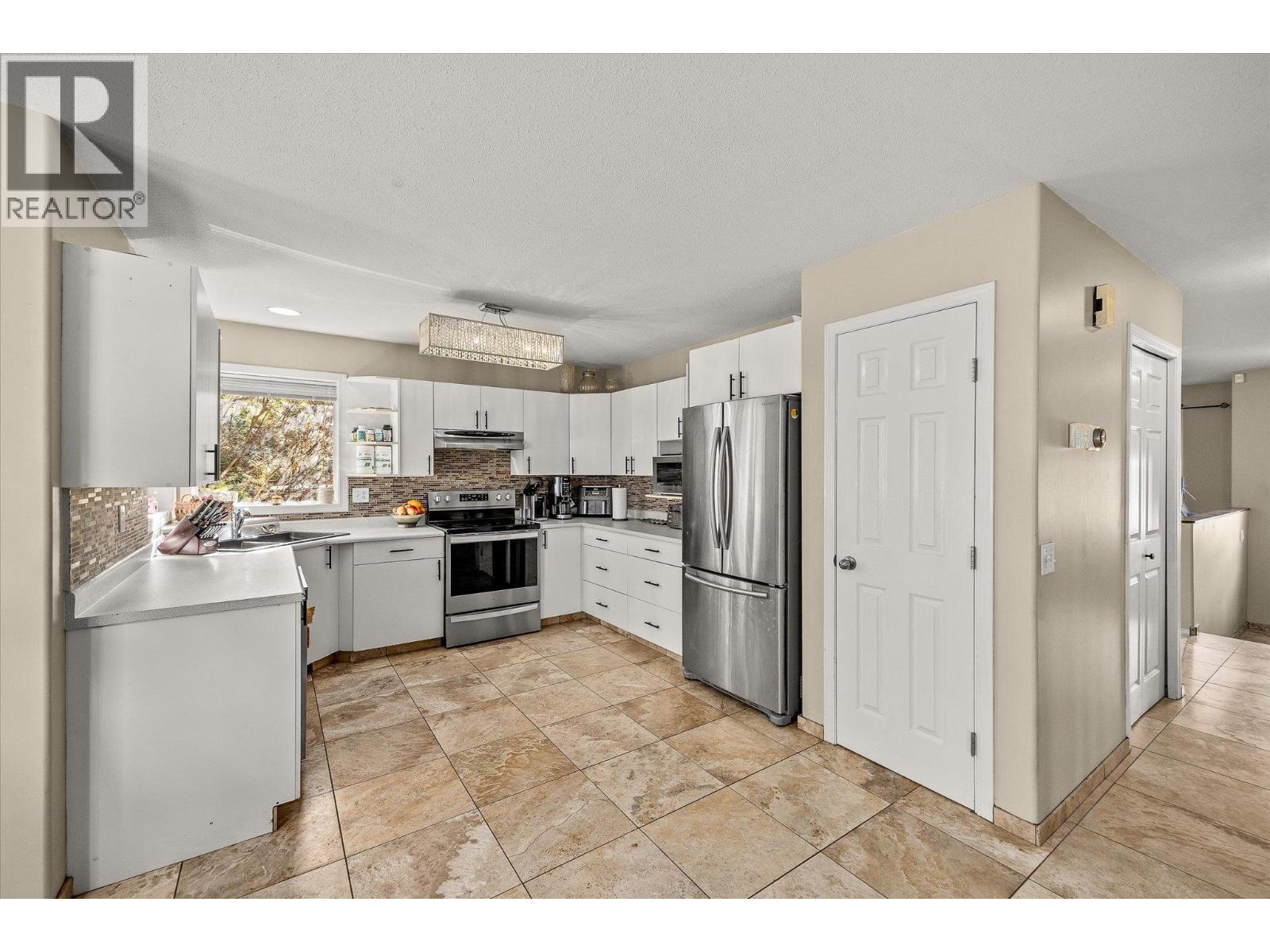  144 Wyndham Crescent, Kelowna