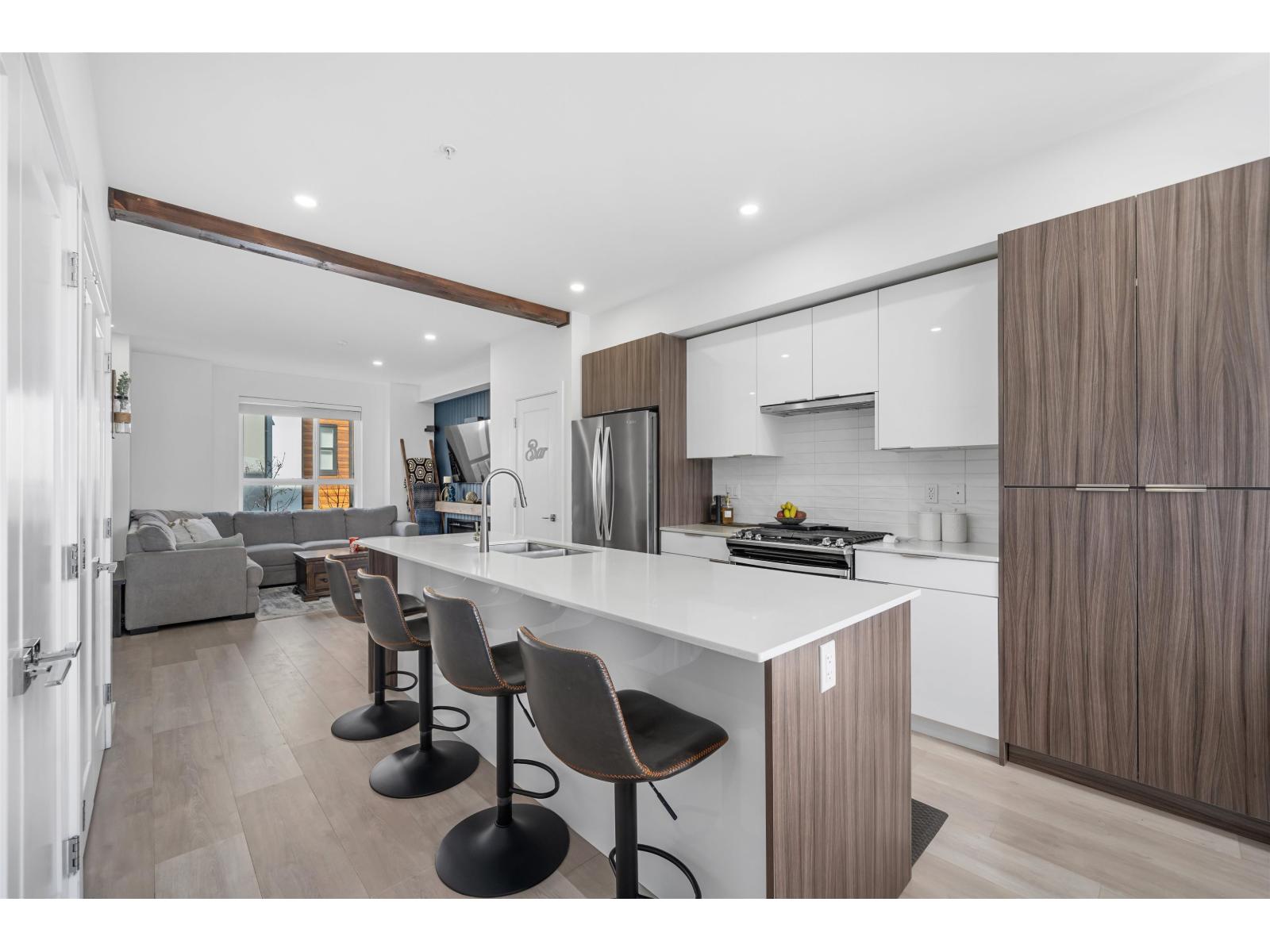 49 19760 55 AVENUE, Langley