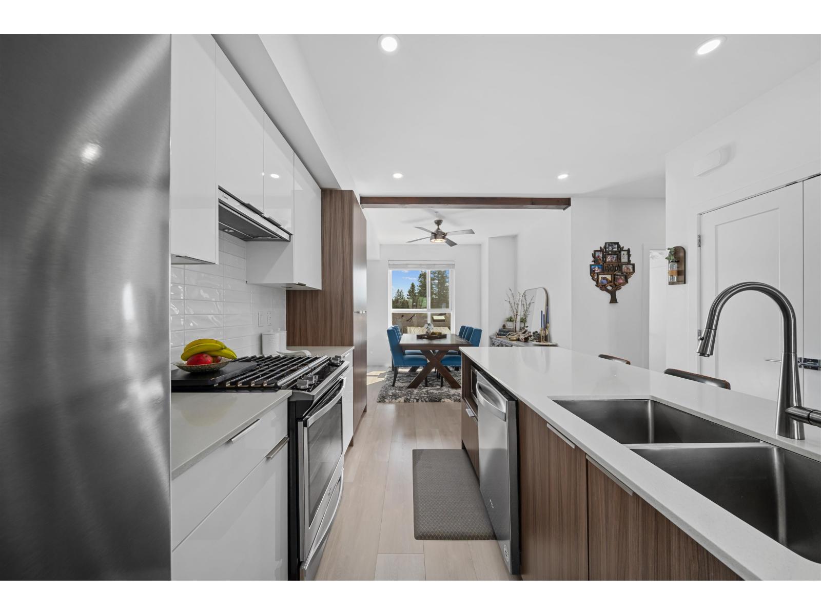 49 19760 55 AVENUE, Langley