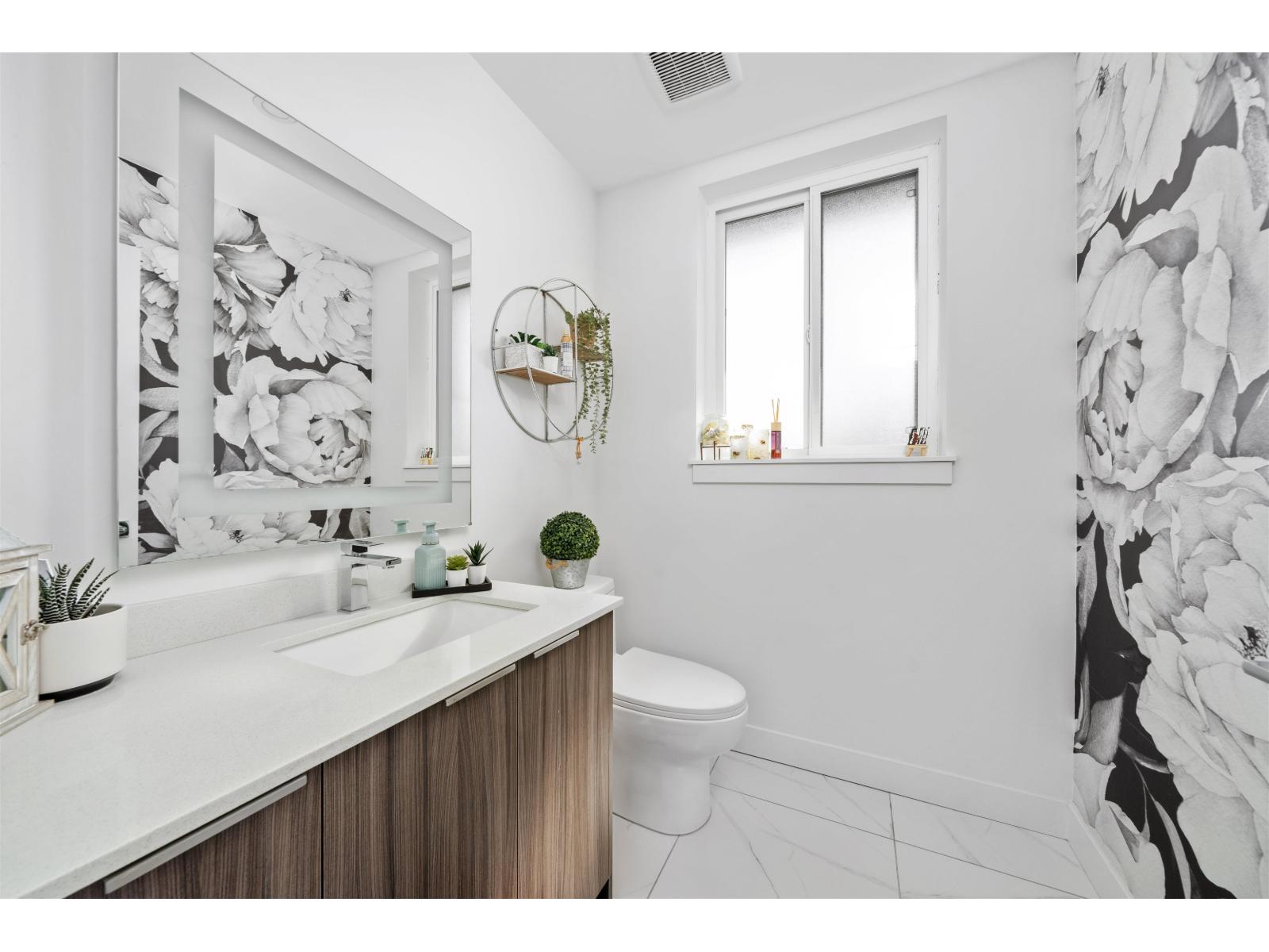 49 19760 55 AVENUE, Langley