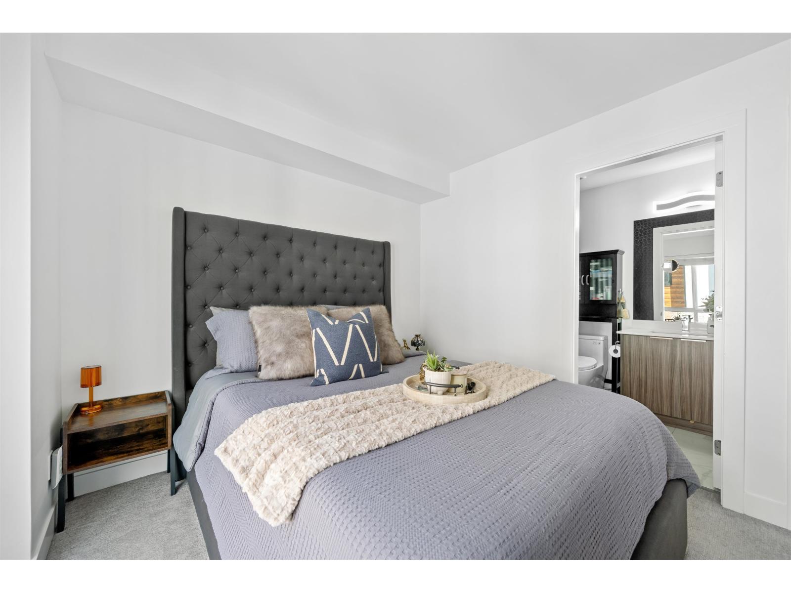 49 19760 55 AVENUE, Langley