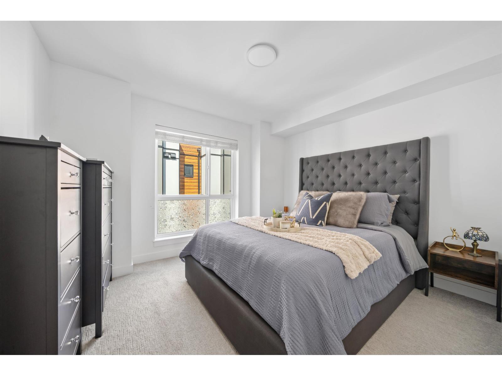 49 19760 55 AVENUE, Langley