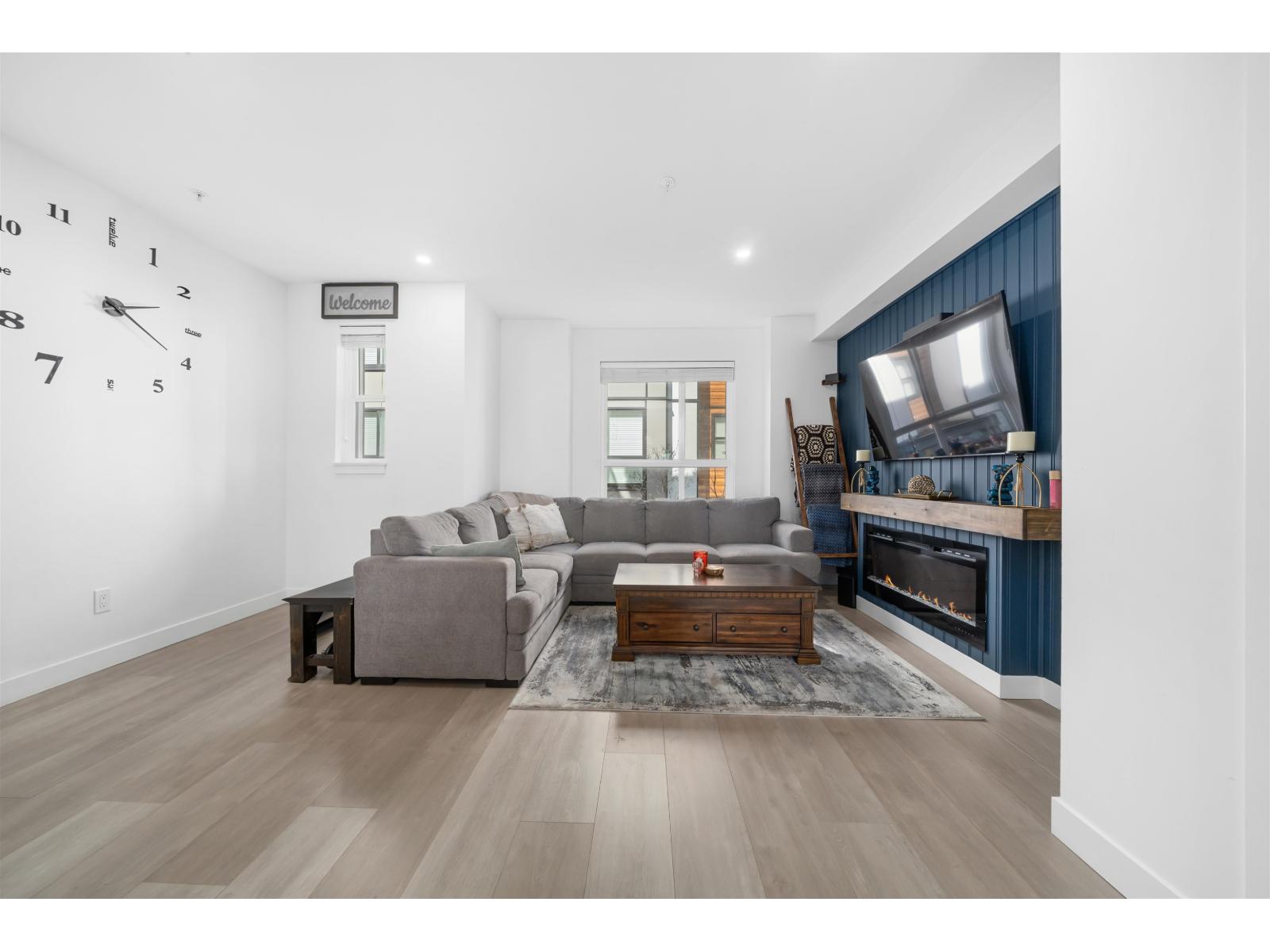 49 19760 55 AVENUE, Langley