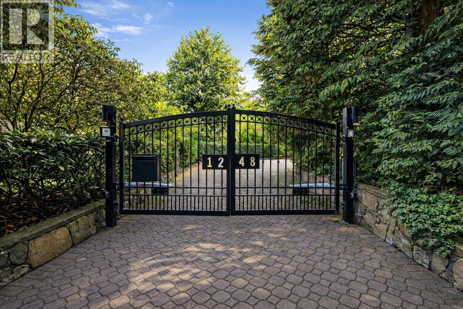 1248 TECUMSEH AVENUE