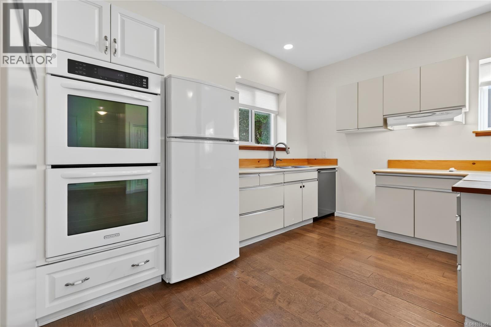 1767 PIERCY AVE - 17