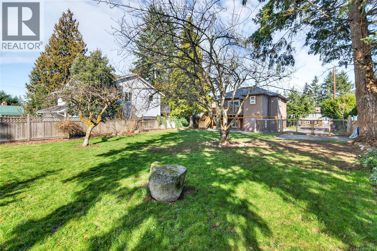 1767 PIERCY AVE - 22