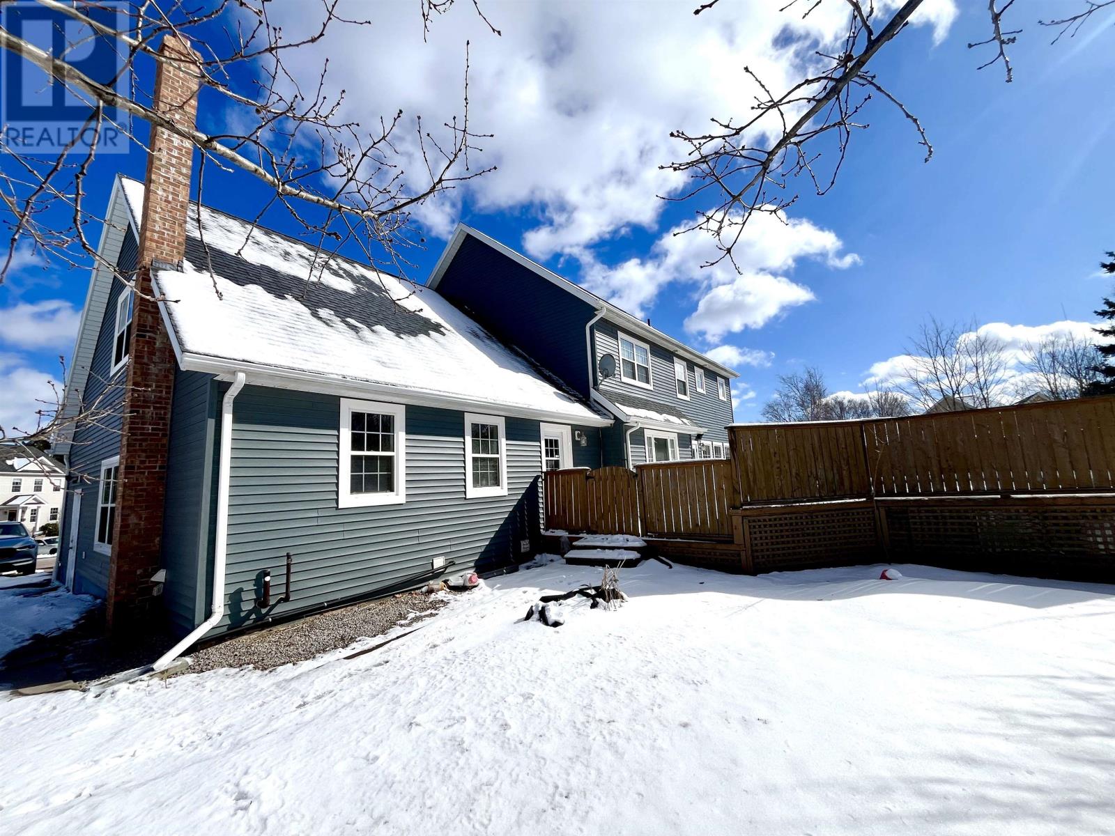 30 MACARTHUR Drive - 5