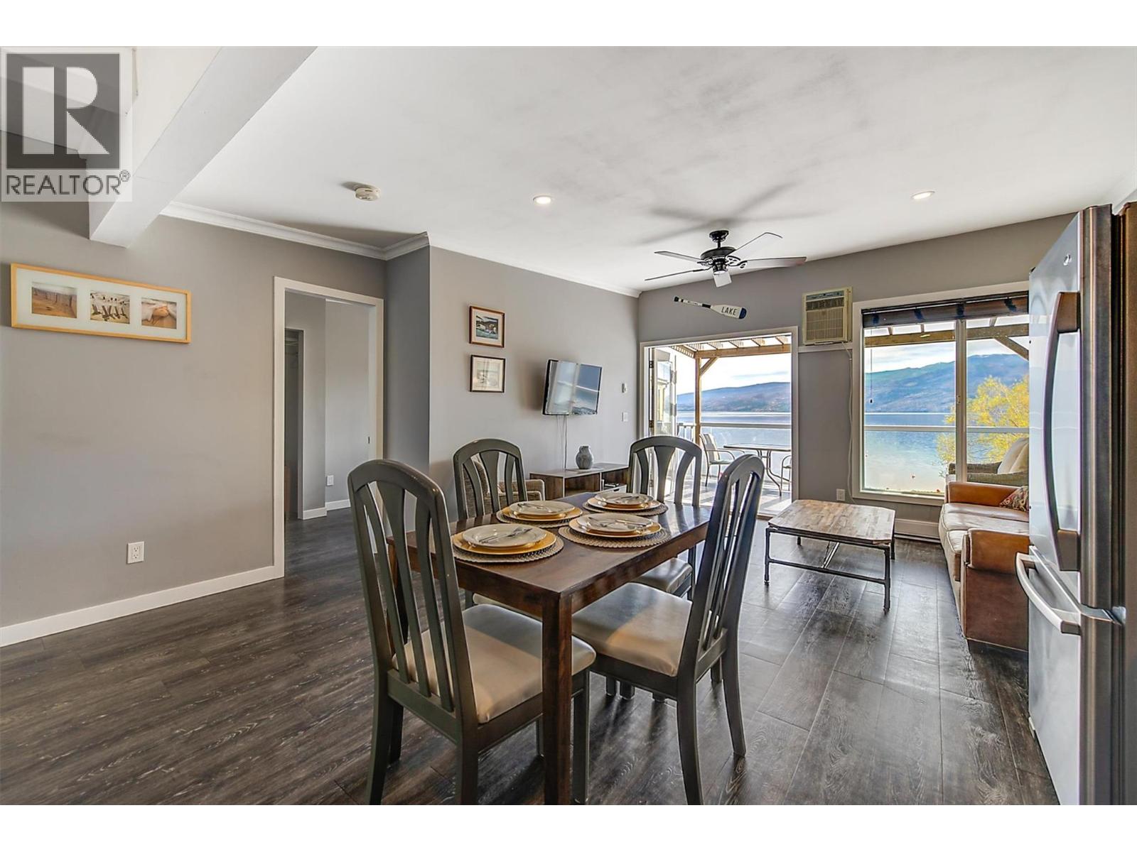 11 3701 Beach Avenue, Peachland