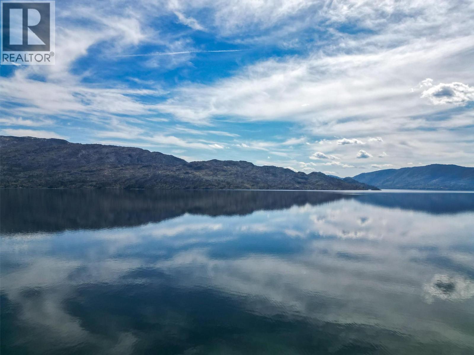 11 3701 Beach Avenue, Peachland