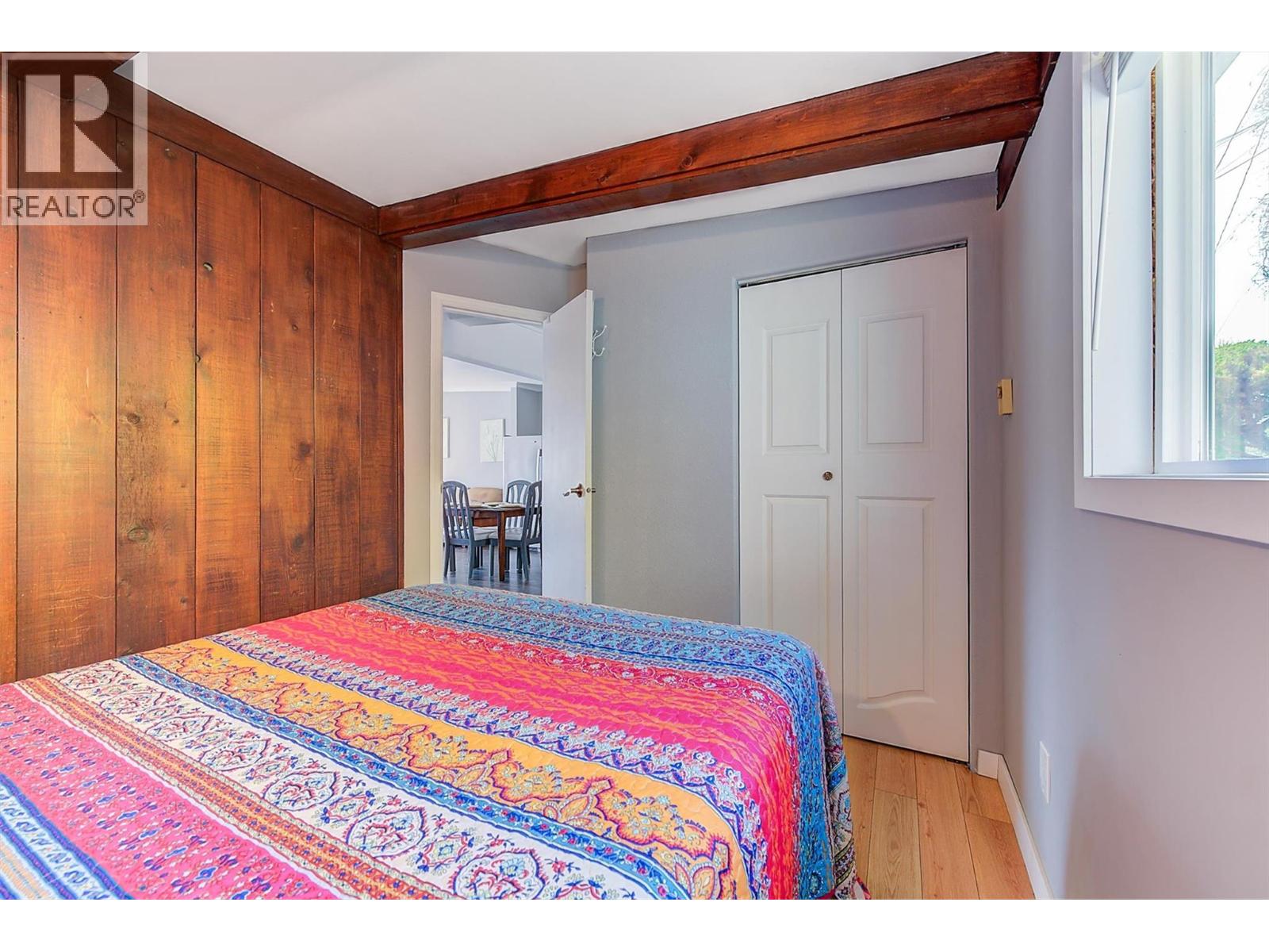#11 3701 Beach Avenue - 27