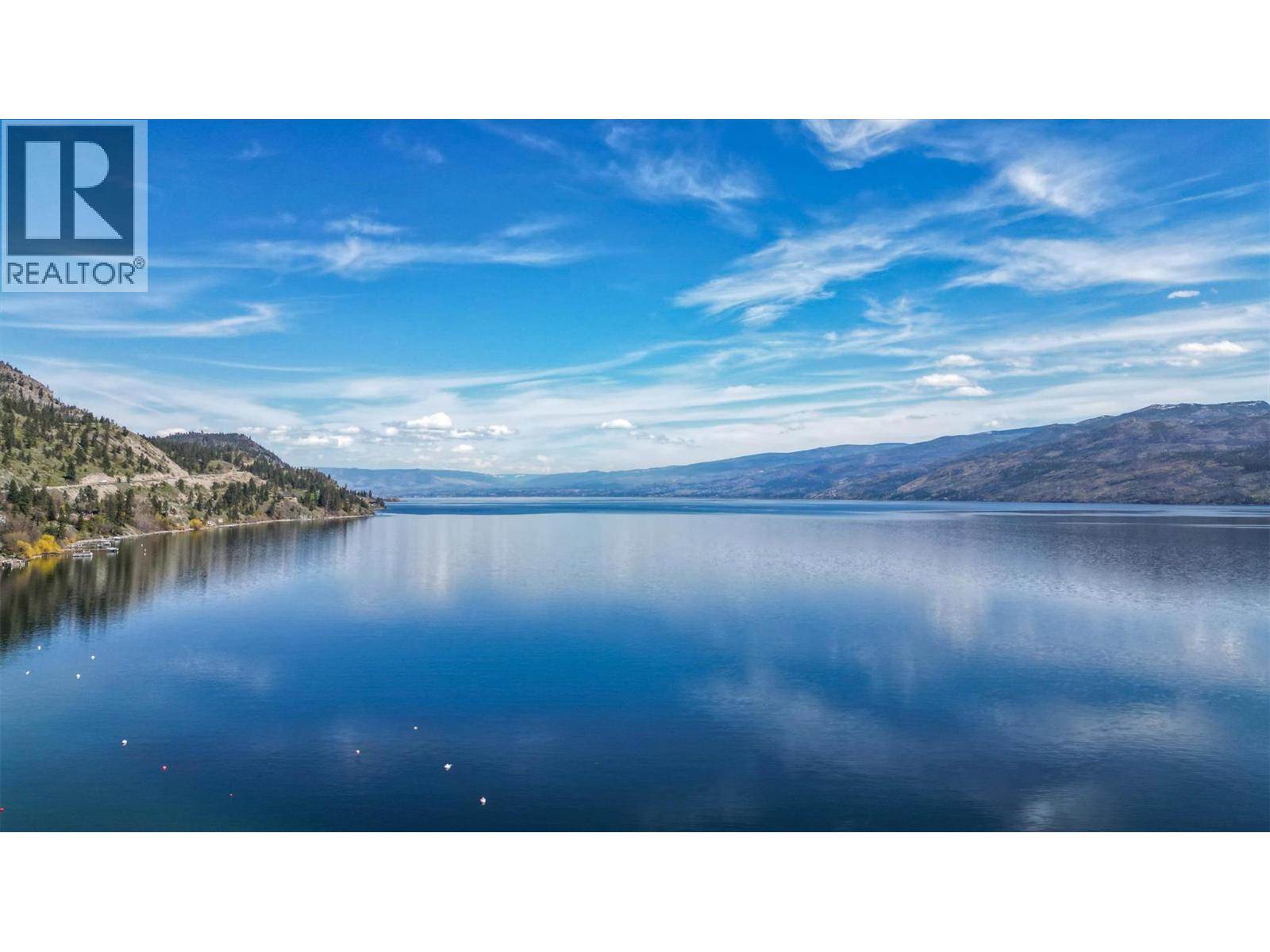 11 3701 Beach Avenue, Peachland