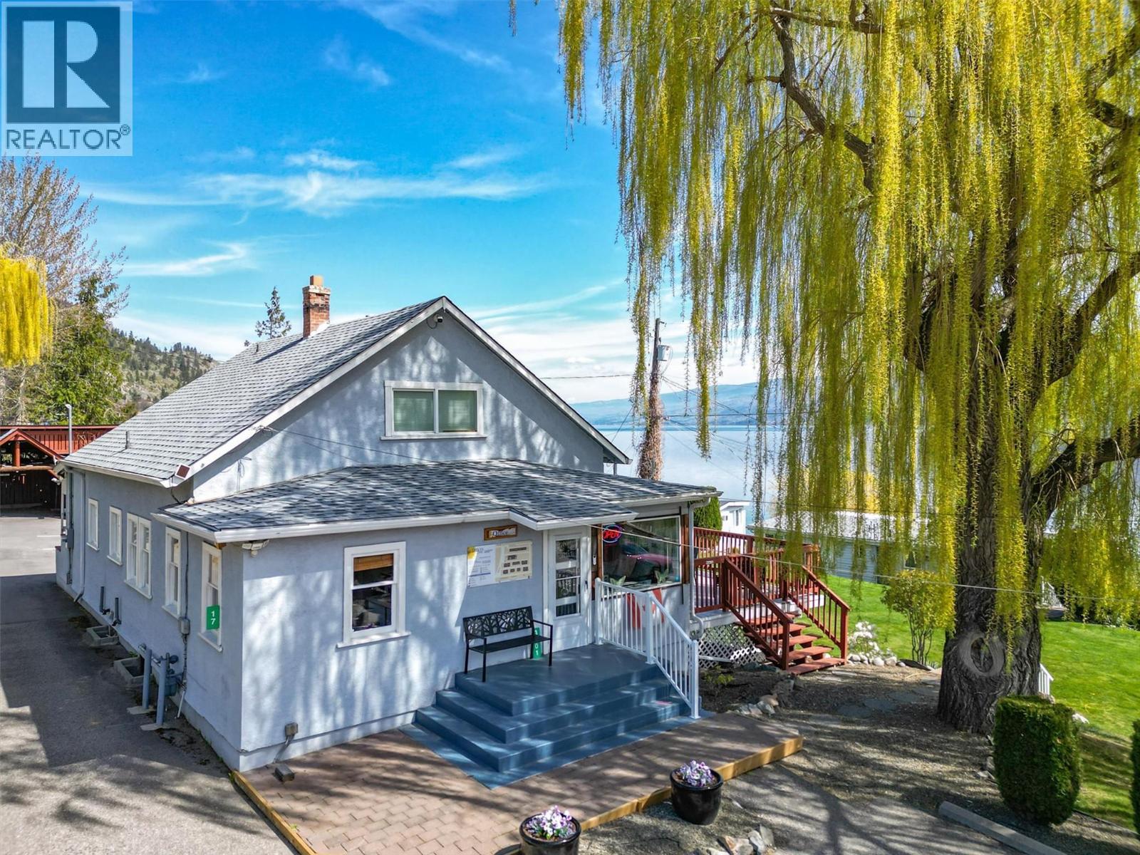 #11 3701 Beach Avenue - 45