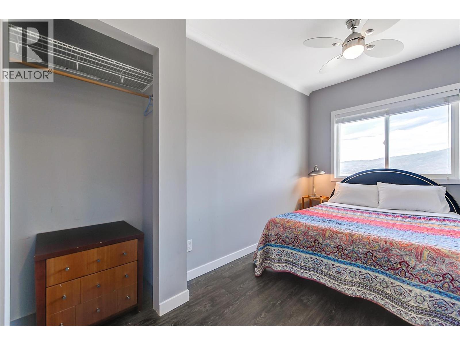 11 3701 Beach Avenue, Peachland