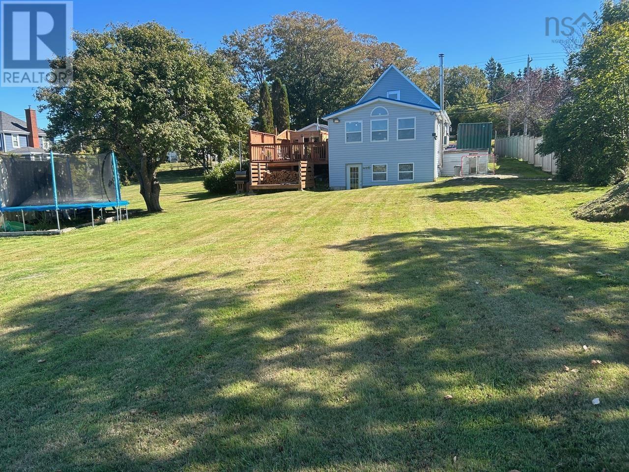 Property 2 of 17 of 727 Highway 1