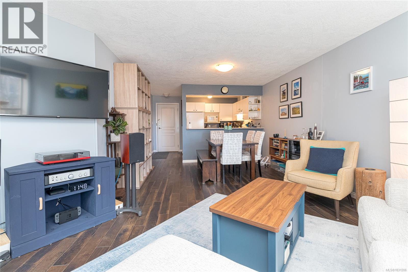 309 1025 Meares Street, Victoria